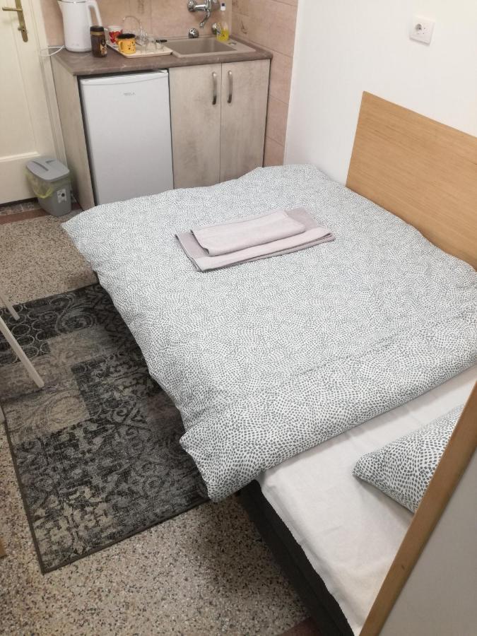 Mini Studio - One Traveler Apartamento Belgrado Exterior foto